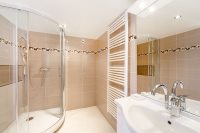 Salle de bains gîte Epicéa - Les Moussières - Haut-Jura